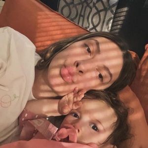 Meet your Posher, Alexis